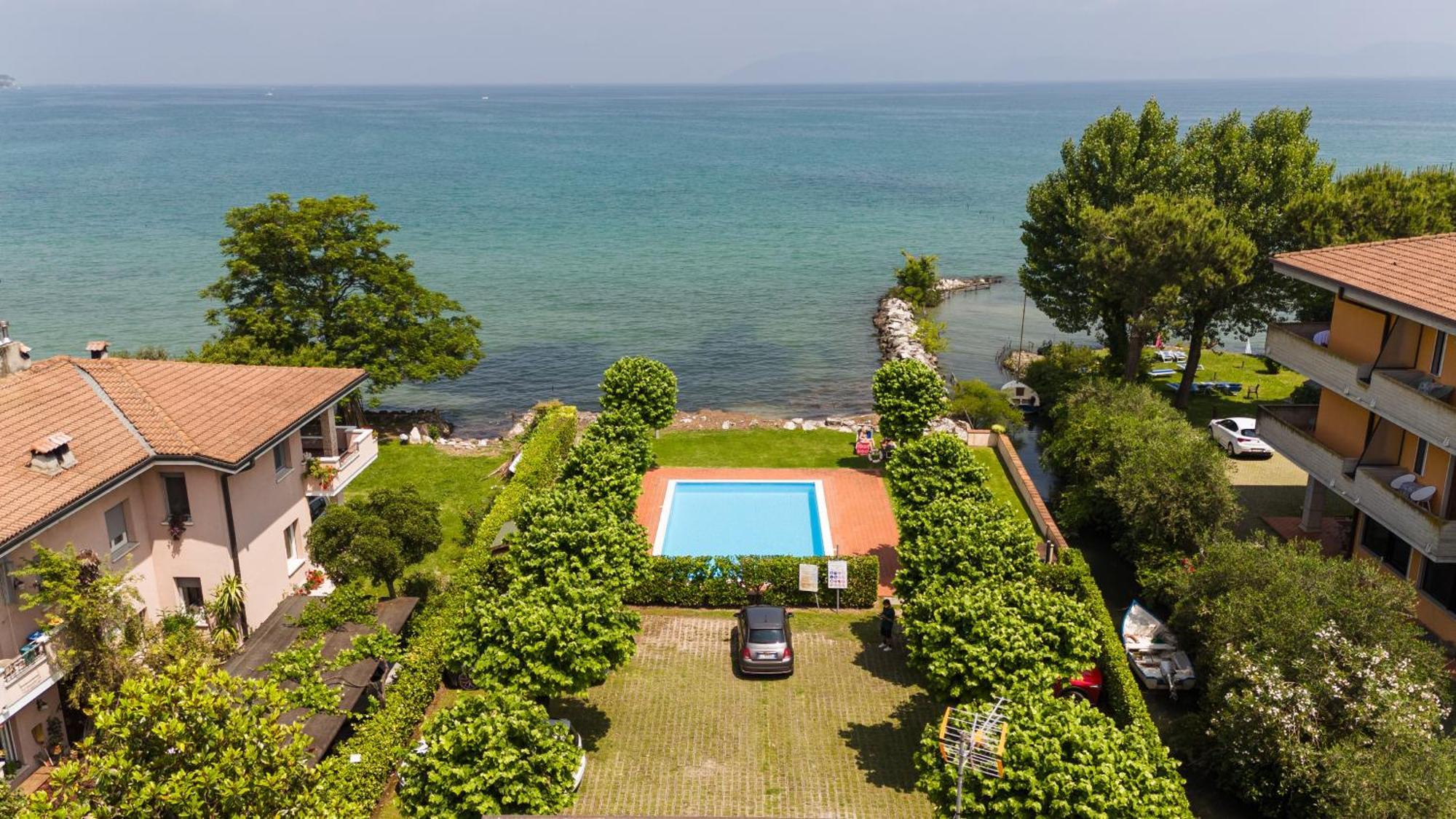 Incantevole Location Fronte Lago Sirmione Eksteriør bilde